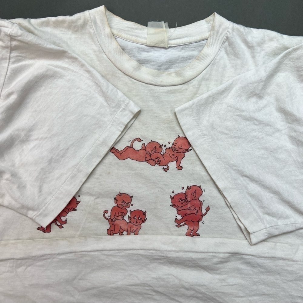 Vintage 1990s Devils Sex Positions All Over Print Demons Graphic White Tee XL 😜 - Picture 6 of 14